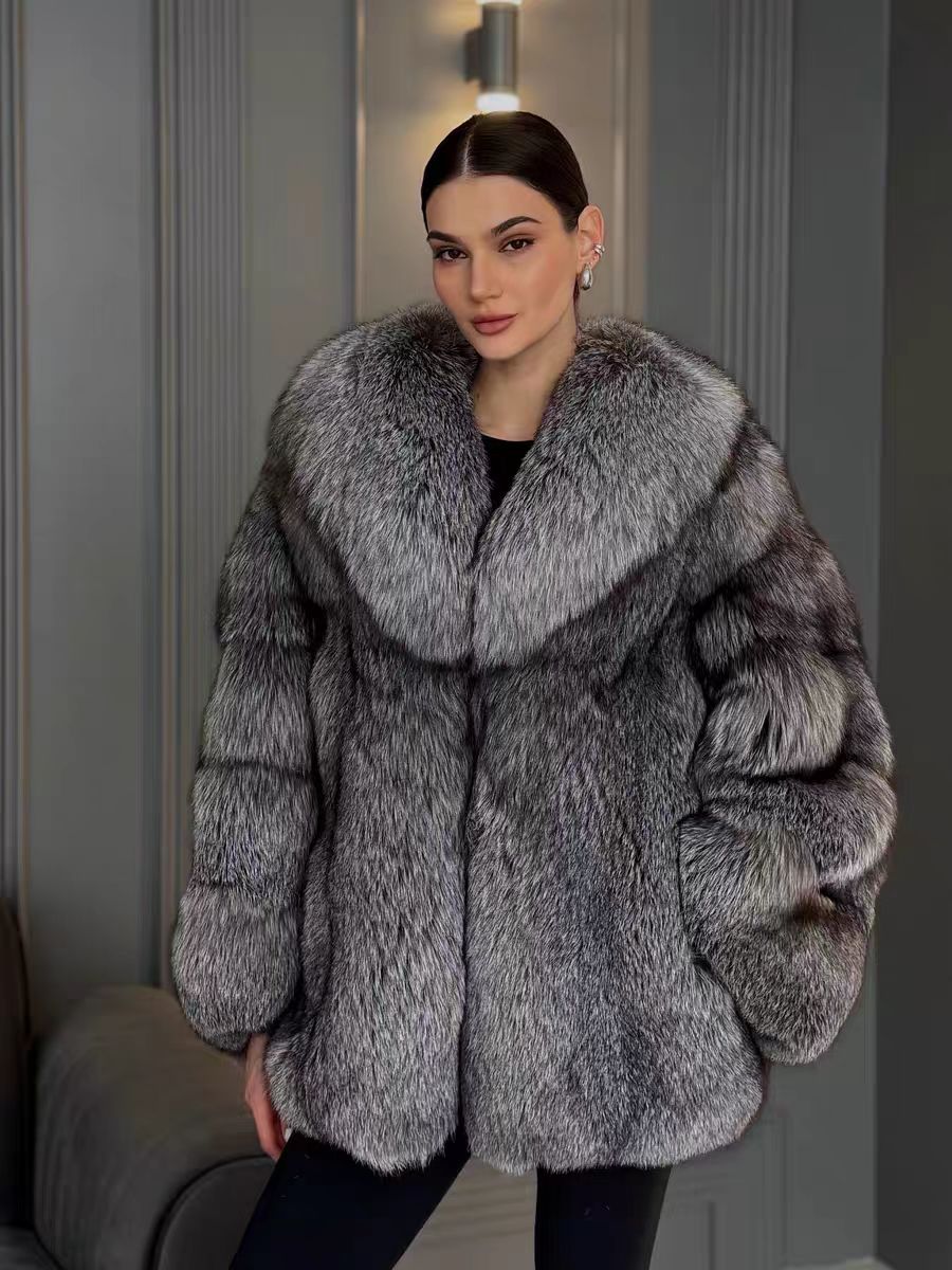 New unisex mid-length silver fox fur coat, crafted from premium full-pelt back fur—exuding opulence and elegance.